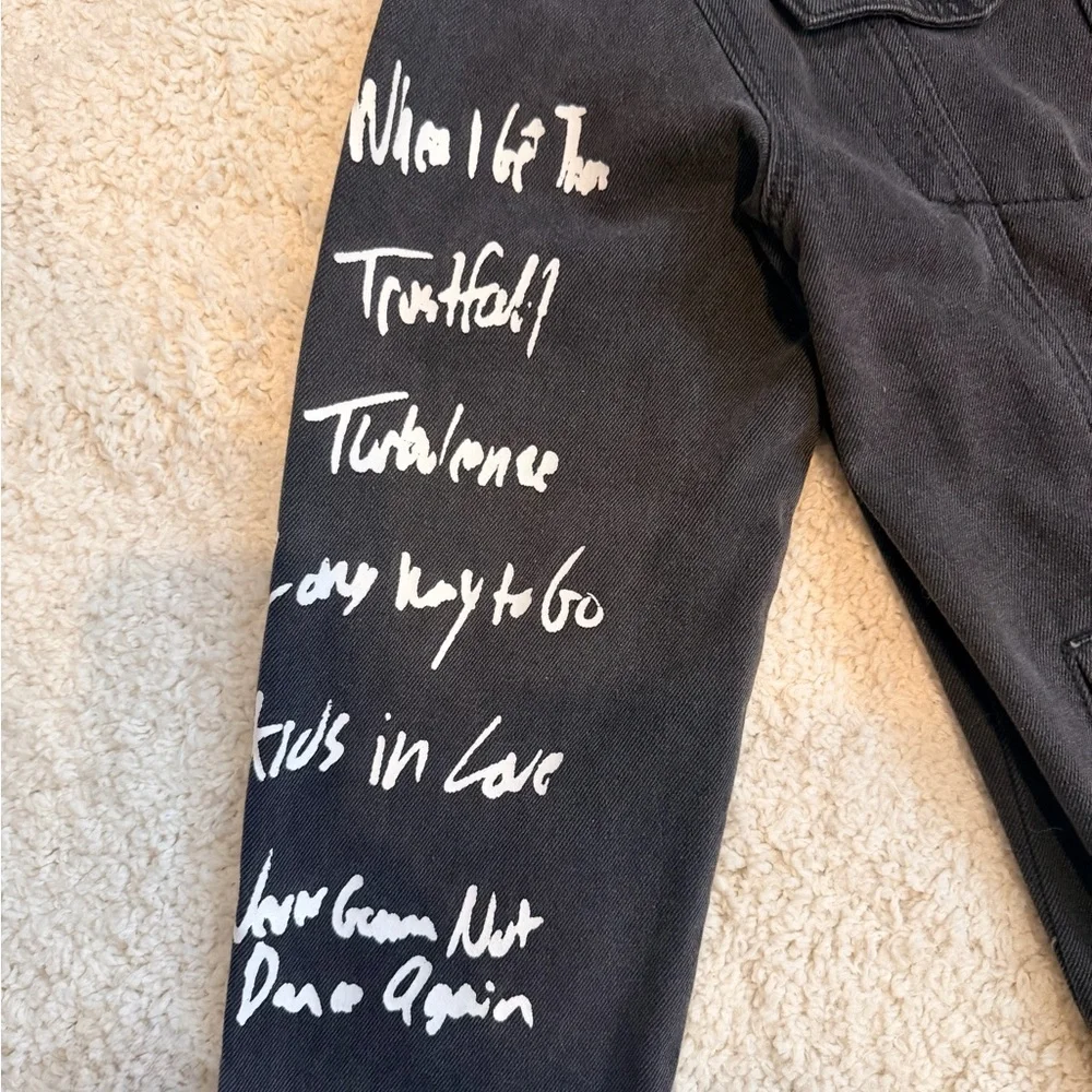 Pink CONCERT - Trustfall Tour collectors item jacket - Picture 7 of 8